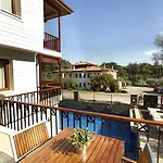 Ξενοδοχείο Summer