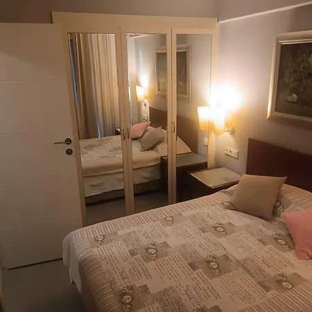 Summer Otel